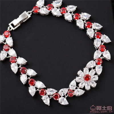 宝莉雅花卉锆石手链 水滴白金电镀手镯，优雅与闪耀的结合